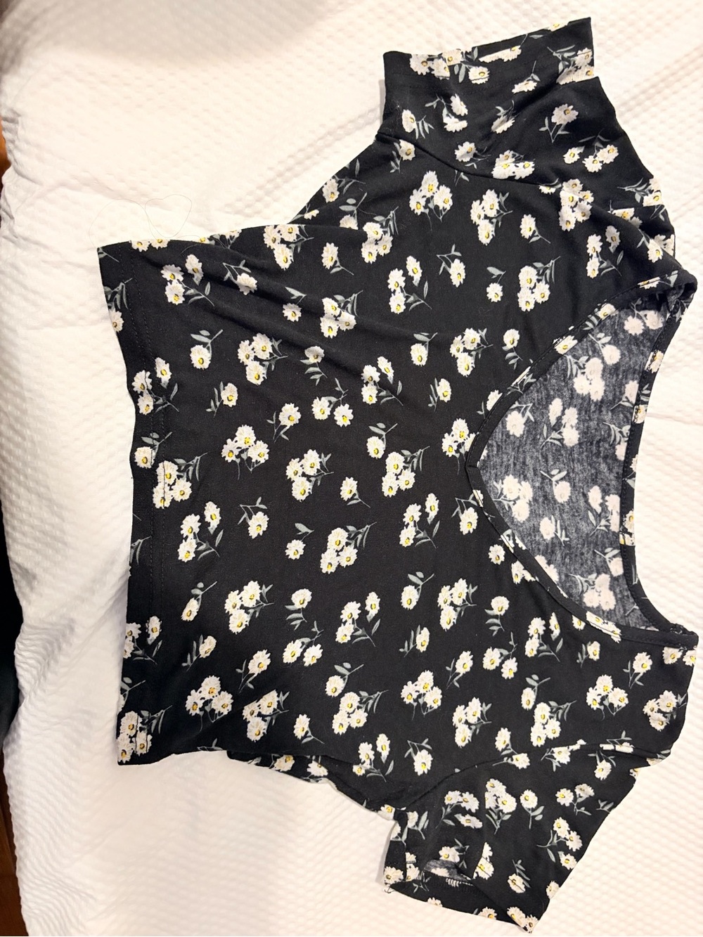 SHEIN Black Floral Mock Neck Short Sleeve Top